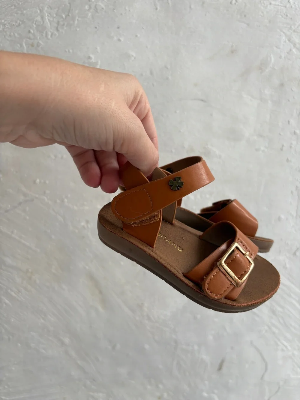 Lucky Brand Toddler Gianna Belt Buckle Sandals size 5